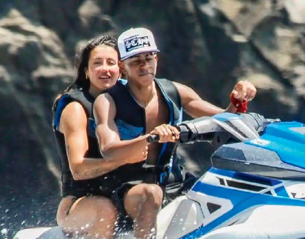 Lamine Yamal with Faty Vázquez on vacation