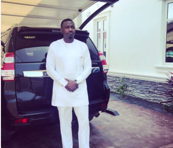 John Dumelo