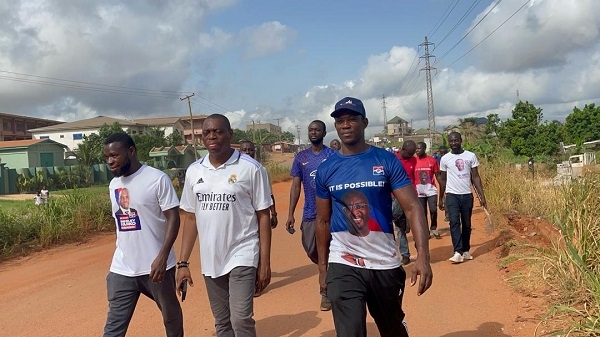 Some participants at the clean up exercise