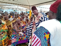 Mirigu Naba stands with Togbe Afede XIV