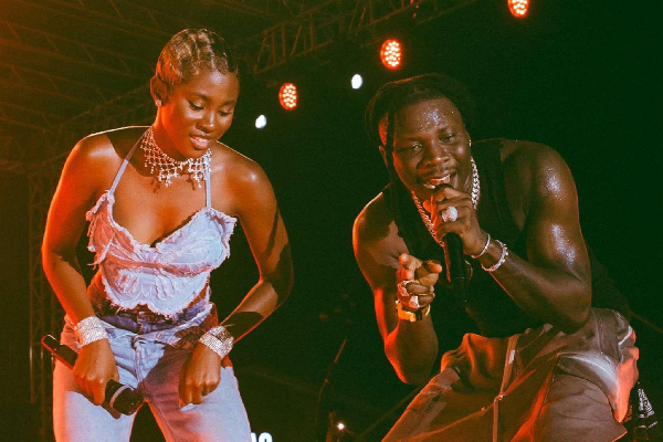 Ghanaian musicians, Cina Soul (L) and Stonebwoy (R)