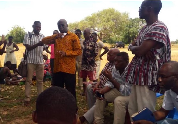 DCE for Kasena-Nankana, Gerard Ataogye introduces contractors to residents