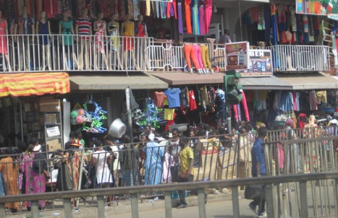 Ghanaian traders were angered about their shops being broken into by unknown Nigerian assailants
