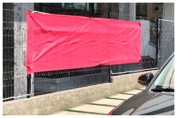 Staff of ECG are protesting against government's plan to privatise the company