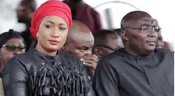 Dr Bawumia and wife pay last respect to Sir John