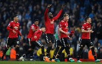 Manchester United defeate Coventry City on penalties