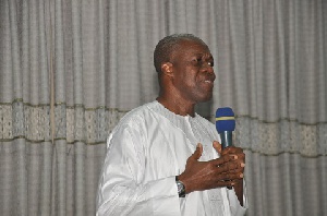 Vice President Amissah-Arthur addressing the gathering