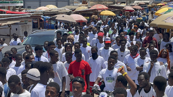 Youth at Asamankese at the health walk