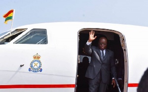 President Nana Addo Dankwa Akufo-Addo waving from the presidential jet