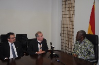 Vice President Kwesi Amissah-Arthur meets with Lord Mayor Alan Yarrow
