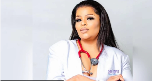 Dr Pertunia Mathibe, wey dey popularly known as Dr Pert for South Africa don die