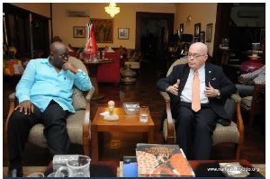 President Akufo-Addo (Left) and U.S Ambassador to Ghana Robert Jackson