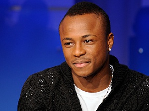 Andre Ayew has been reported to have enticed French singer Shay with his wealth