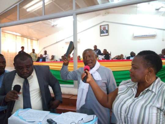 Mr Nelson Akorli, (Centre) Ho Municipal Chief Executive