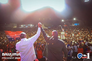 Dr. Mahamudu Bawumia and President Akufo-Addo in front of the crowd