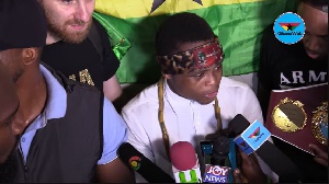 Isaac Dogboe speaking to the media at the airport