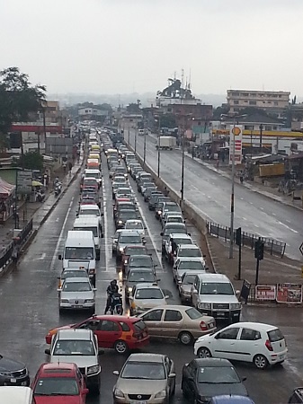 An ongoing project at the location causes heavy traffic jam before,during and after rush hours