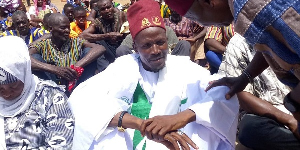 Abdul-Malik Azenbe (in white) was the Kusasi Chief of the Ashanti Region