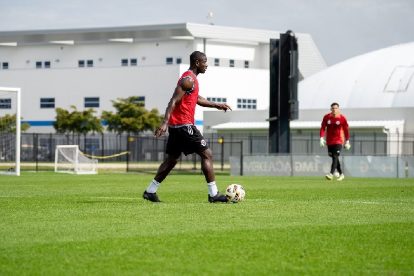 Veteran centre-back Jonathan Mensah