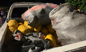 Photo of the car loaded with parcels of Indian hemp