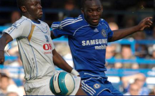 Sulley Muntari [L] and Michael Essien