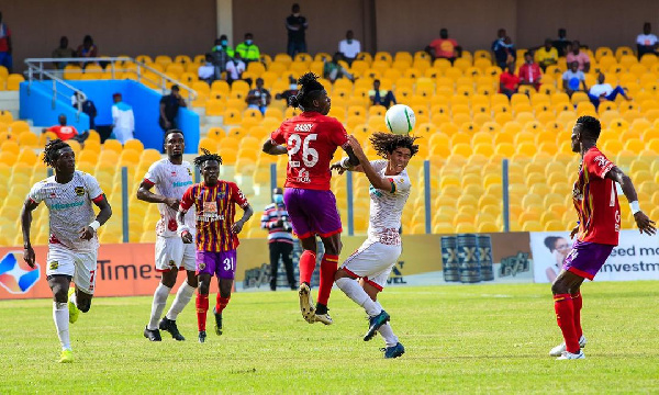 A scene form the Ghana Premier League between Hearts of Oak and Asante Kotoko