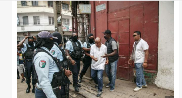 Jean Jacques Ratsietison (centre) is running against current President Andry Rajoelina