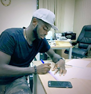 David Opoku signing Al Muaither SC contract