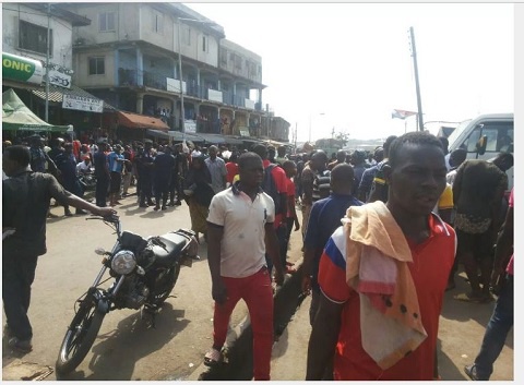 There was a brawl between some members of the NPP and NDC at the Aboabo bus terminal in Kumasi