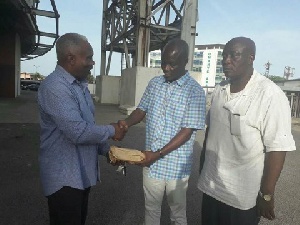 Hon Nii Lantey Vanderpuye has presented GHC 14,000 to be used for surgery for Isaac Aryee