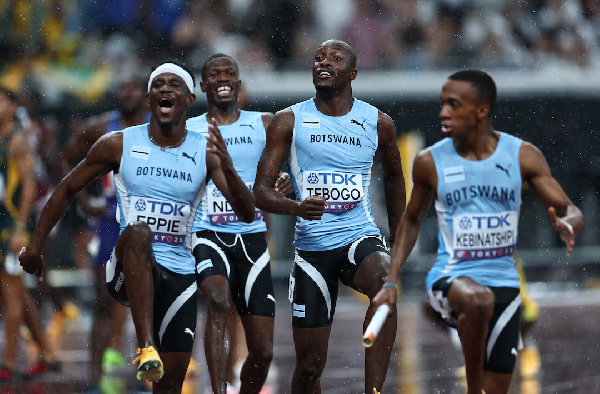 Botswana's 4x400 relay team celebrating their gold medal