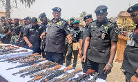 Photo of recovered armed as well as CP Rabiu Mohammed and top officials of the Kaduna State Police