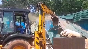 Properties being destroyed by TDC taskforce at Tema site 3