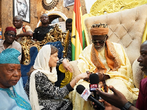 National Chief Imam, Dr. Sheikh Osmanu Nuhu Sharubutu with donors