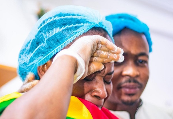 Chef Faila saluting personnel of the Ghana Armed Forces after ending her cook-a-thon bid