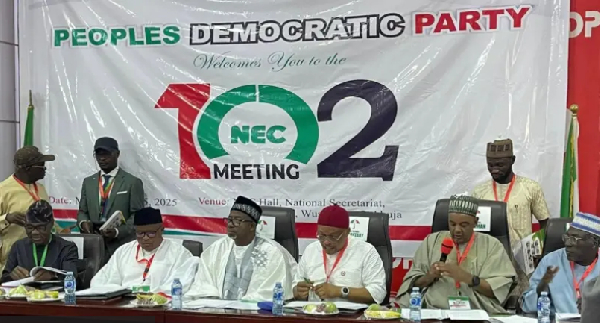 Members of di Peoples Democratic Party [PDP] gada for Abuja as dem hold dia 102 NEC meeting