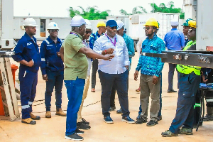 The VRA boss Edward Ekow Obeng-Kenzo (middle) during the visit