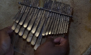 The lamellophone - Photo credit: Smithsonian National Museum/Youtube