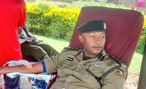 Rwizi police chief has shot a suspected assailant dead in Mbarara