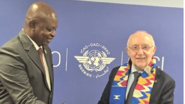 Joseph Bukari Nikpe (Left), with ICAO Council President, Salvatore Sciacchitano (Right)