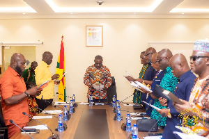 Dr Samuel Ofosu Ampofo will chair the newly inaugurated 11-member COCOBOD