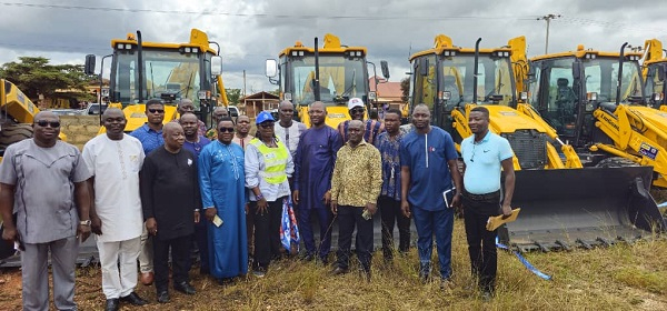 The minister encouraged stakeholders to ensure the equipment's long lifespan