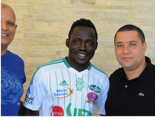 Former AshGold striker Yakubu Mohammed (Middle)