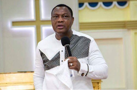 Rev. Korankye Ankrah declares ‘NPP colours’ red and blue as colours for 2020