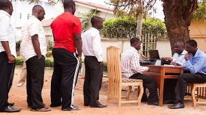 Voters Queuing  