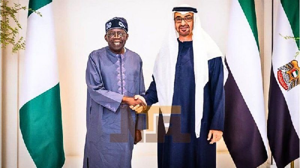 Shugaban Najeriya Bola Ahmed Tinubu tare da Mohammed bin Zayed, Sarkin Imaaraat