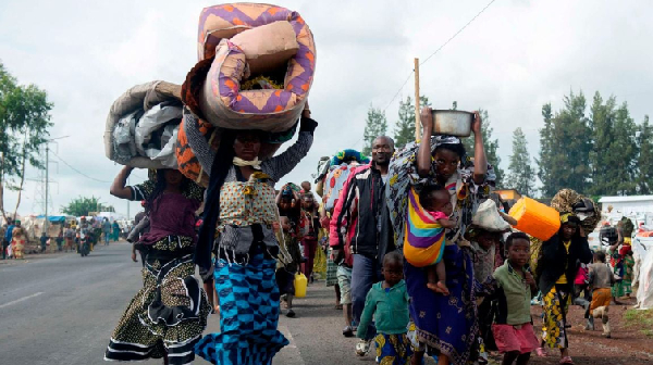 Internally displaced Congolese civilians flee Kanyaruchinya to Goma in easter DR Congo