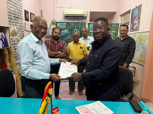 John Kaku Mason (R), CEO of Kambic Industrial Partners and Dr. N. Barathi, CEO of Growmore Biotech