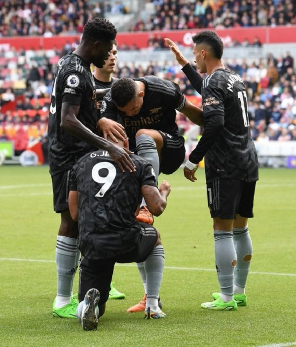 Partey and some Arsenal teammates