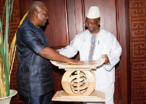 Mahama presents traditional stool to HE Osman Foday Yansaneh